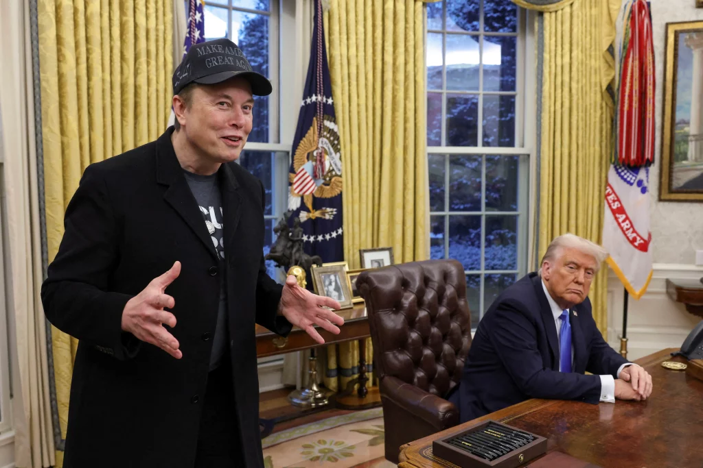 2025-02-15T001319Z_1_LYNXMPEL1E005_RTROPTP_4_USA-TRUMP-MUSK-min-1024x683-1 ‘Tarifa não é uma palavra bonita’: os CEOs que perderam o medo e estão criticando Donald Trump